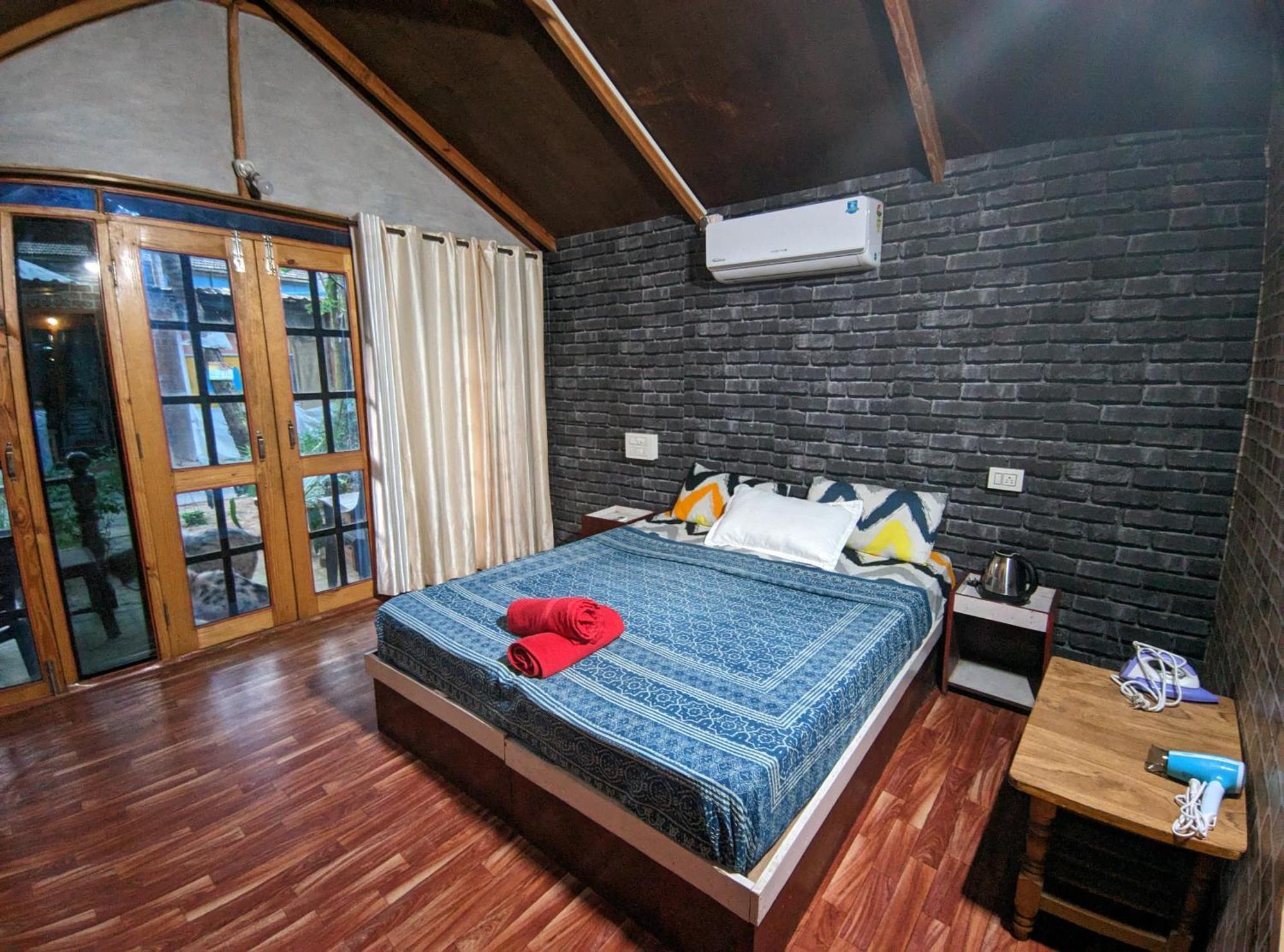 Tropical Bay Hostel Palolem Exterior photo