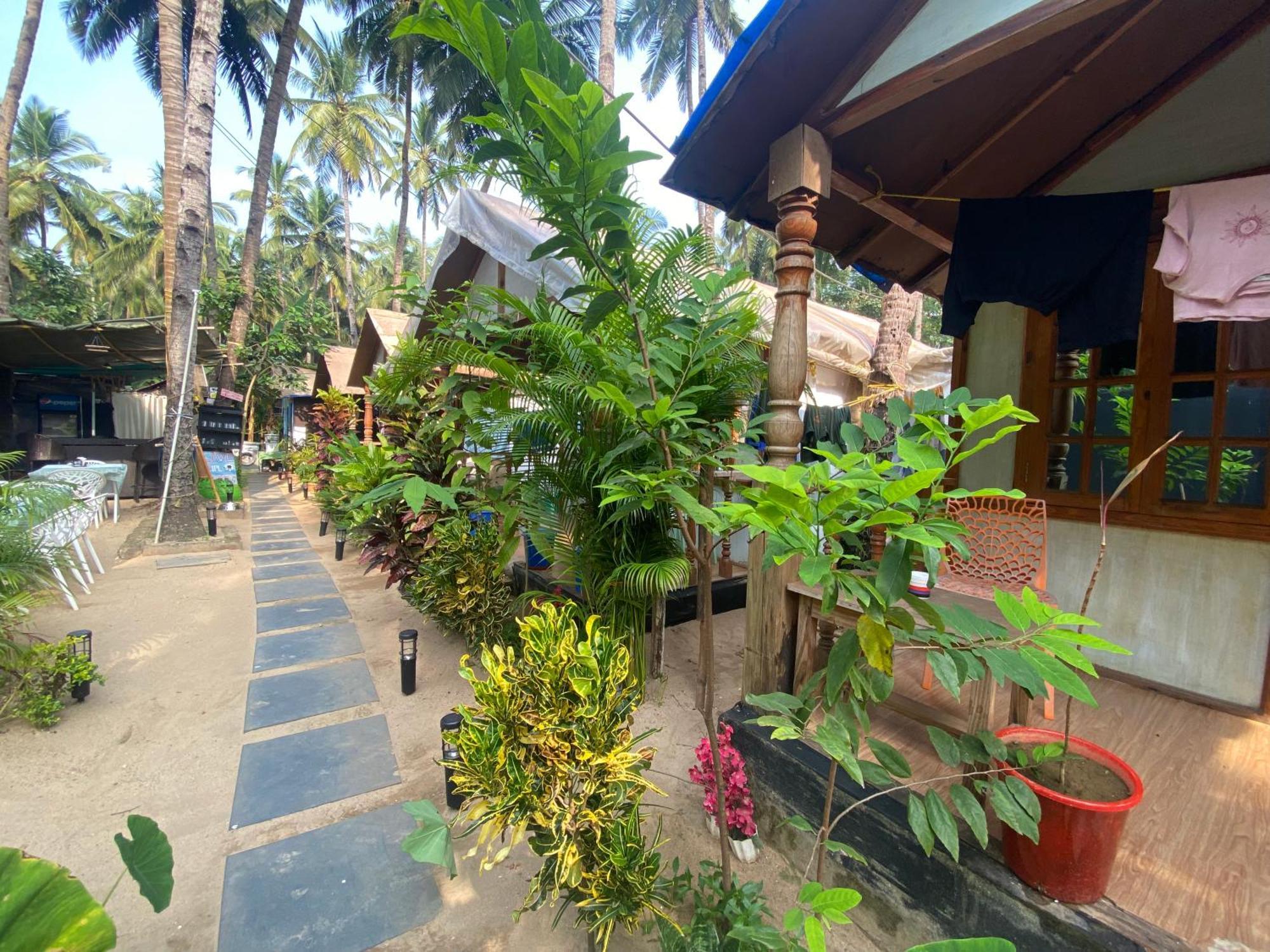 Tropical Bay Hostel Palolem Exterior photo